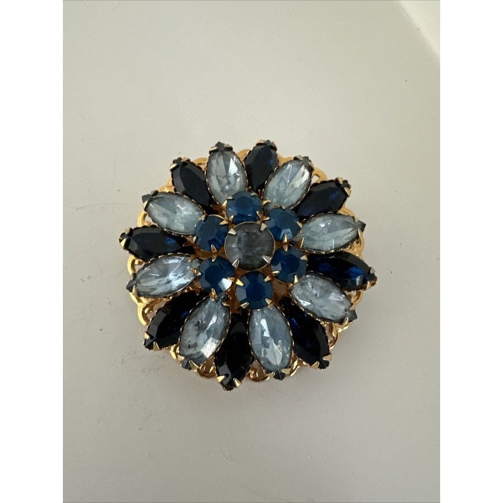Superb Vintage 1950's Shades Of Blue  Rhinestone Large Brooch Gold Tone
